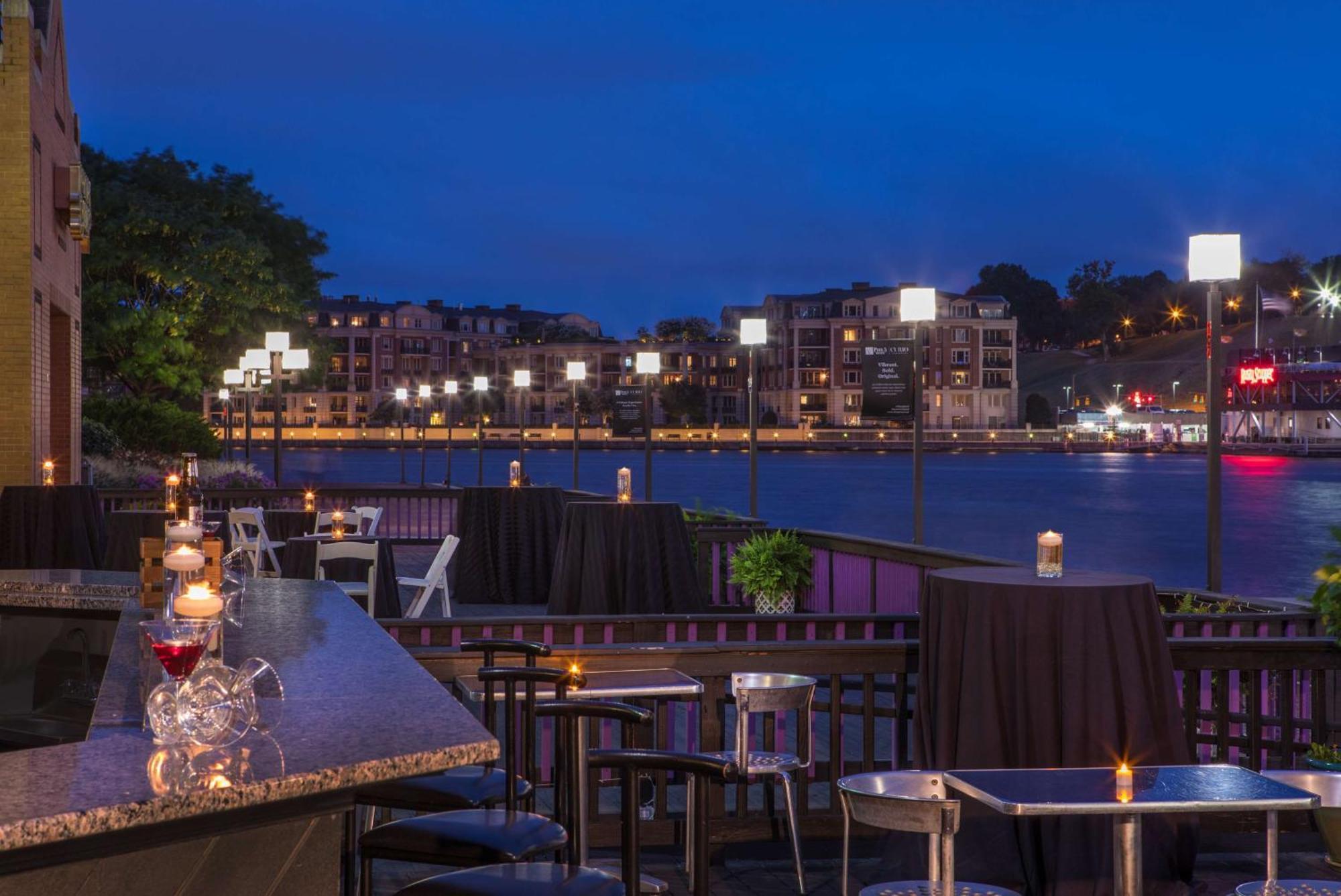 Pier 5 Hotel Baltimore Exterior photo